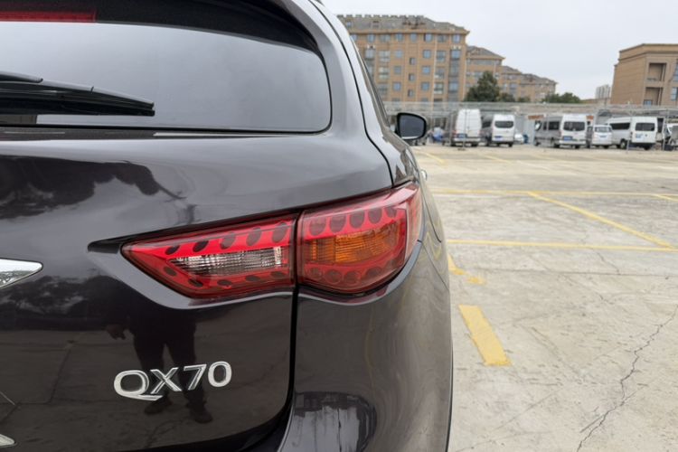 Used Infiniti QX70 2013 3.7L Standard Edition Exterior 8