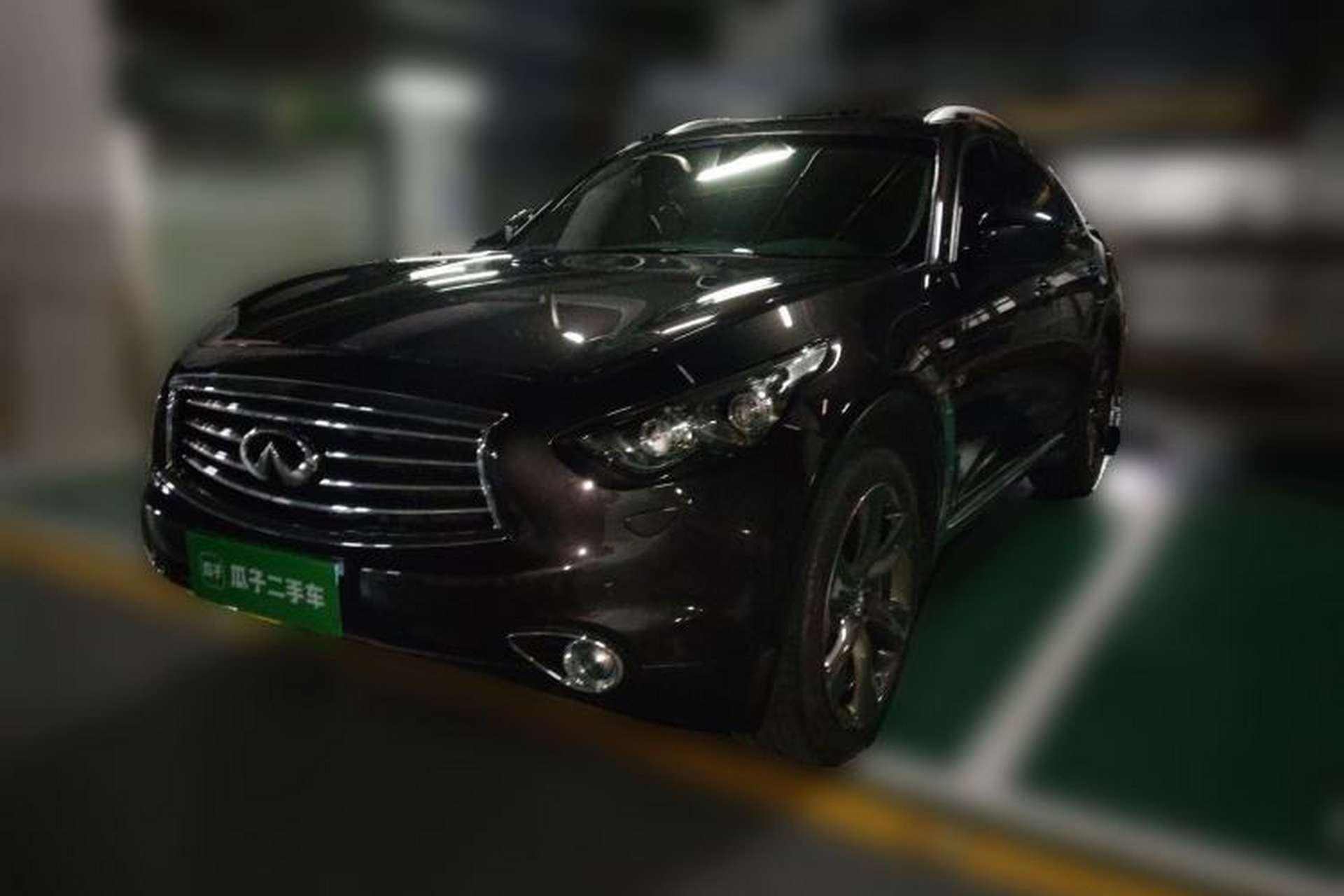 Used Infiniti QX70 2013 3.7L Standard Edition Front Left 45 Deg
