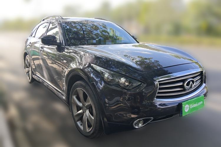 Used Infiniti QX70 2013 3.7L Supreme Edition Front Right 45 Deg