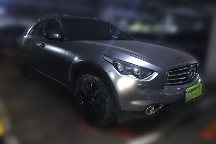 Used Infiniti QX70 2013 3.7L Standard Edition Front Right 45 Deg