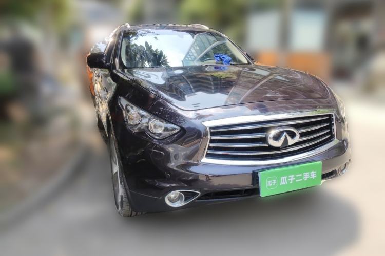 Used Infiniti QX70 2013 3.7L Supreme Edition Front Right 45 Deg