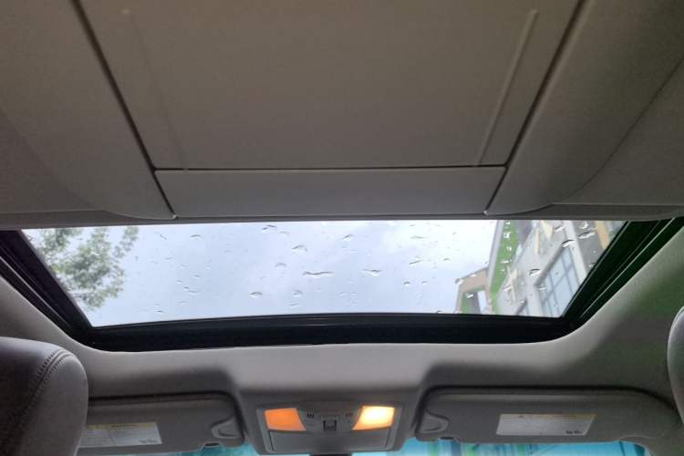 Used Infiniti QX70 2013 3.7L Supreme Edition Headliner
