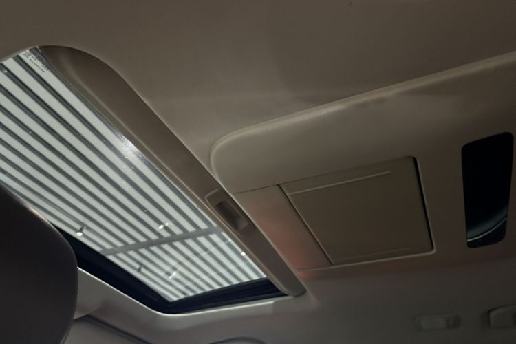 Used Infiniti QX70 2013 3.7L Supreme Edition Headliner