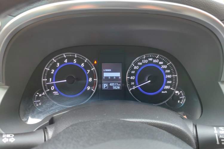 Used Infiniti QX70 2013 3.7L Supreme Edition Instrument Cluster