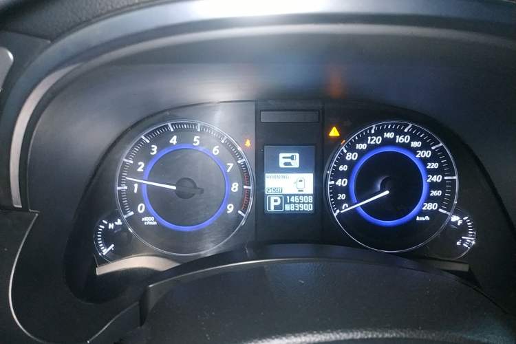 Used Infiniti QX70 2013 3.7L Standard Edition Instrument Cluster