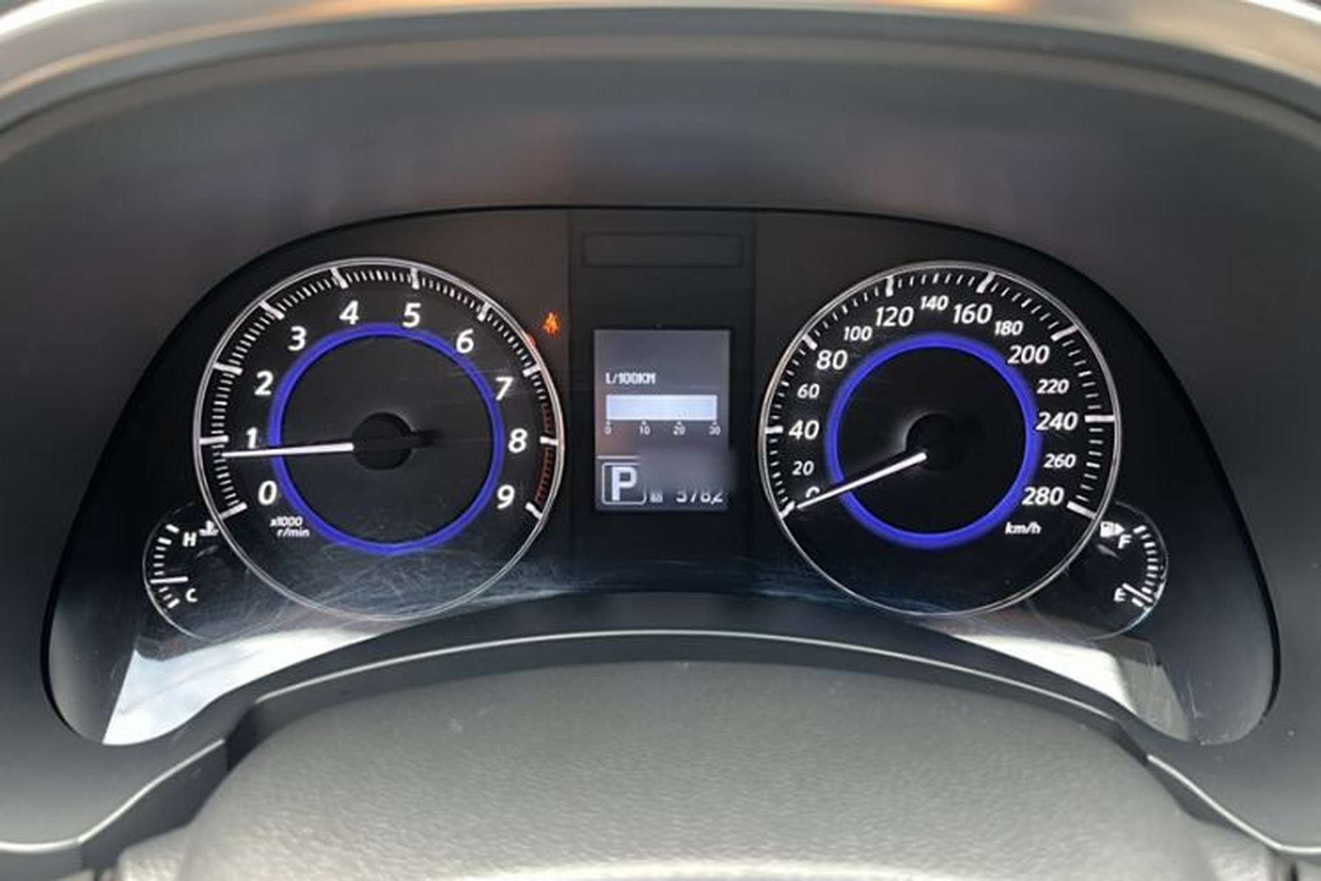 Used Infiniti QX70 2013 3.7L Standard Edition Interior 2
