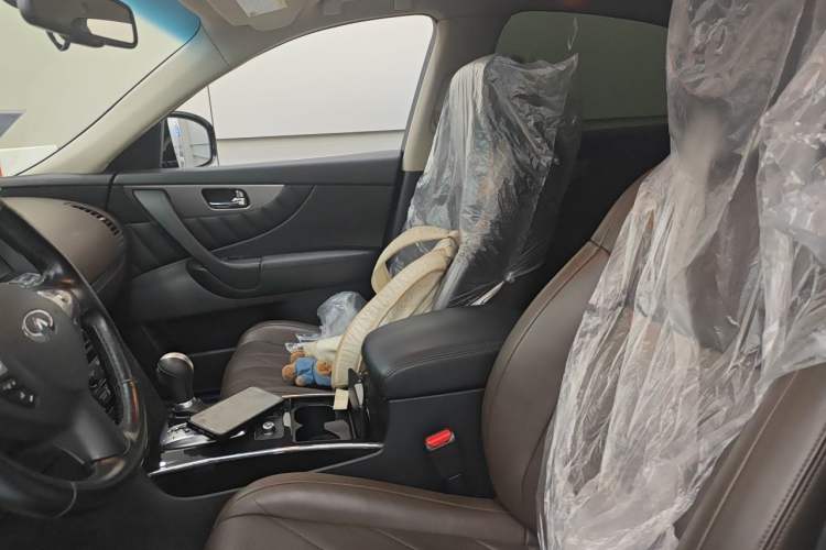 Used Infiniti QX70 2013 3.7L Standard Edition Left Front Seat