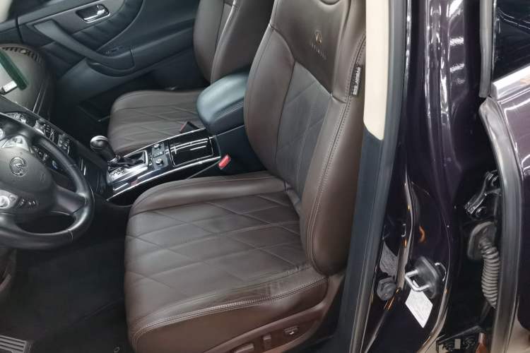Used Infiniti QX70 2013 3.7L Standard Edition Left Front Seat