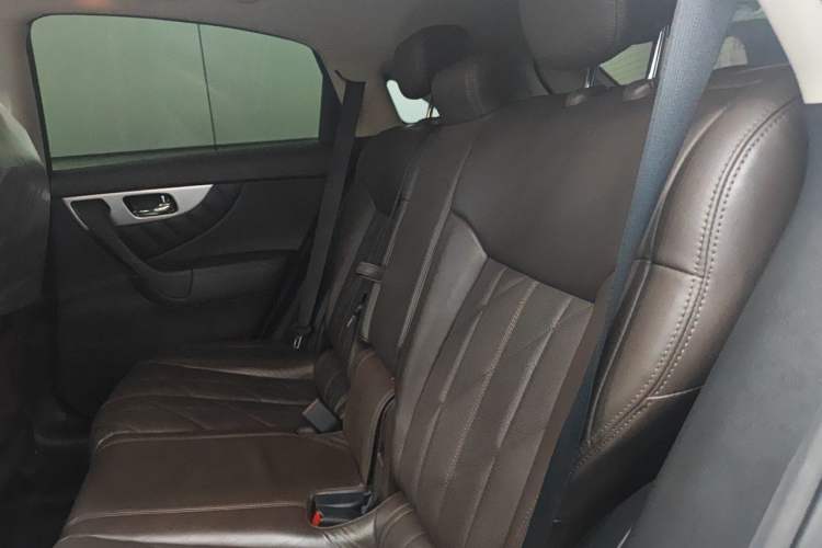 Used Infiniti QX70 2013 3.7L Standard Edition Left Rear Seat