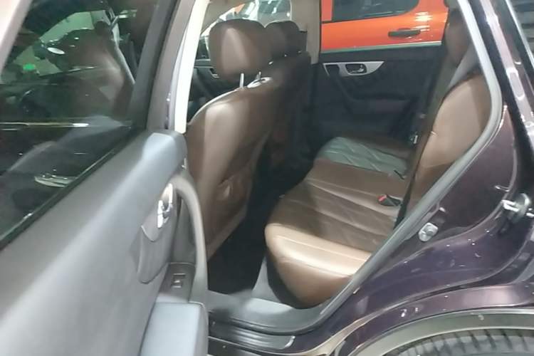 Used Infiniti QX70 2013 3.7L Supreme Edition Left Rear Seat