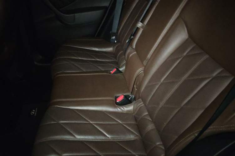 Used Infiniti QX70 2013 3.7L Standard Edition Left Rear Seat