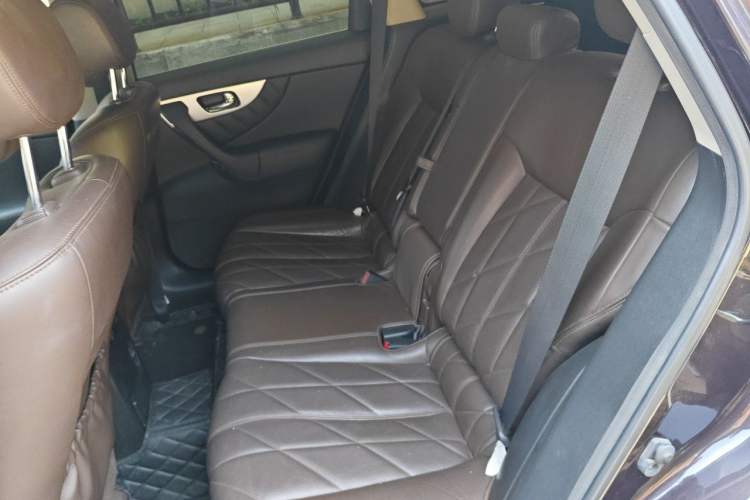 Used Infiniti QX70 2013 3.7L Standard Edition Left Rear Seat