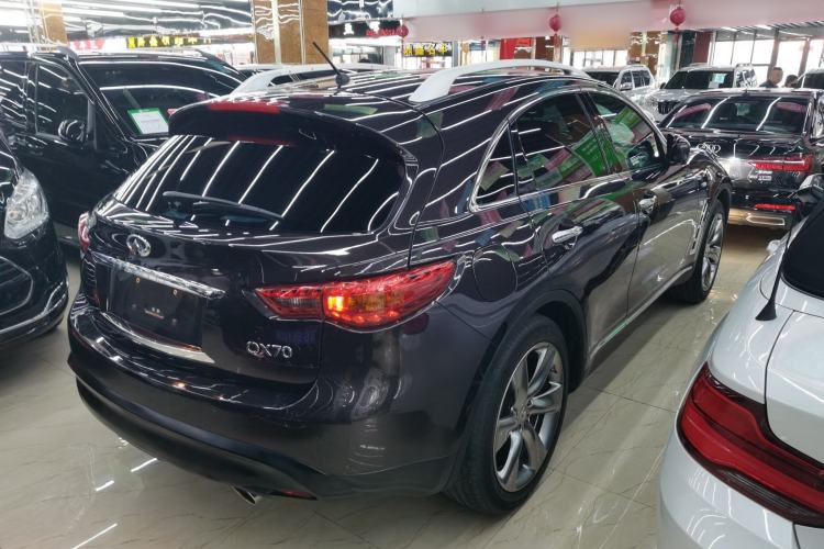 Used Infiniti QX70 2013 3.7L Standard Edition Rear Right 45 Deg