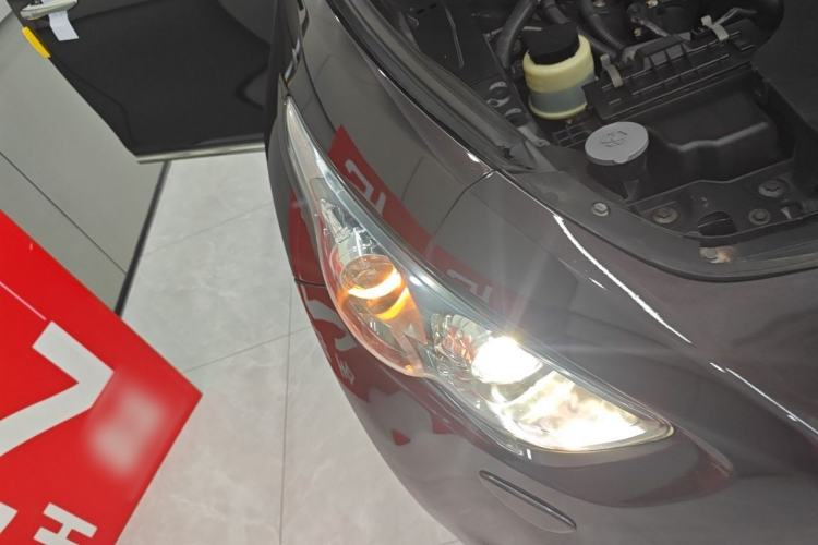 Used Infiniti QX70 2013 3.7L Standard Edition Right Front Headlight
