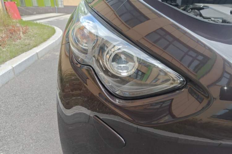 Used Infiniti QX70 2013 3.7L Supreme Edition Right Front Headlight