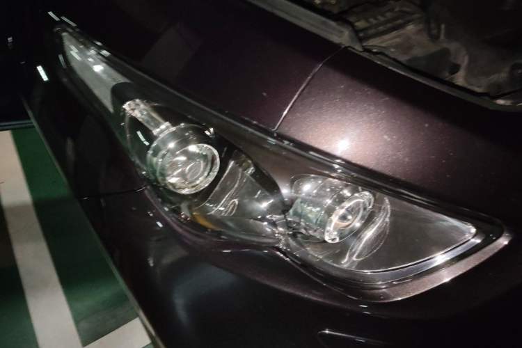 Used Infiniti QX70 2013 3.7L Standard Edition Right Front Headlight