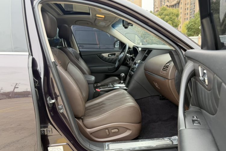 Used Infiniti QX70 2013 3.7L Standard Edition Right Front Seat