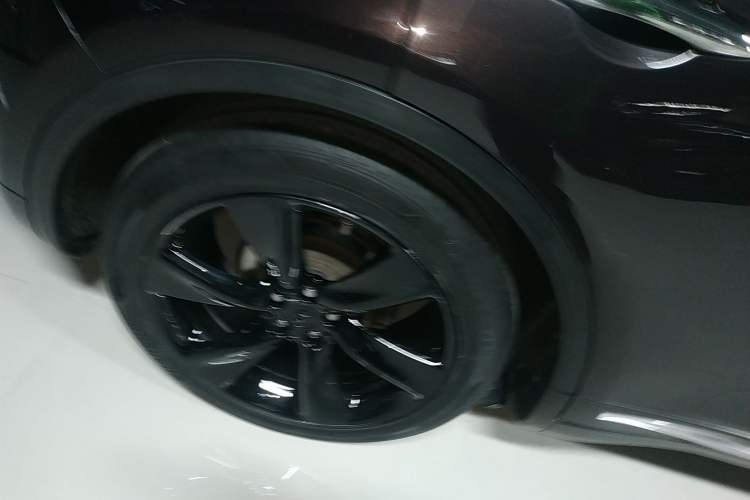 Used Infiniti QX70 2013 3.7L Standard Edition Right Rear Wheel Hub