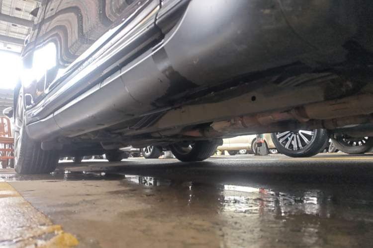 Used Infiniti QX70 2013 3.7L Supreme Edition Right Side Sill