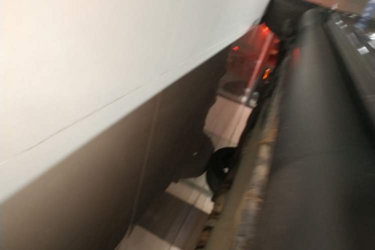 Used Infiniti QX70 2013 3.7L Standard Edition Right Side Sill