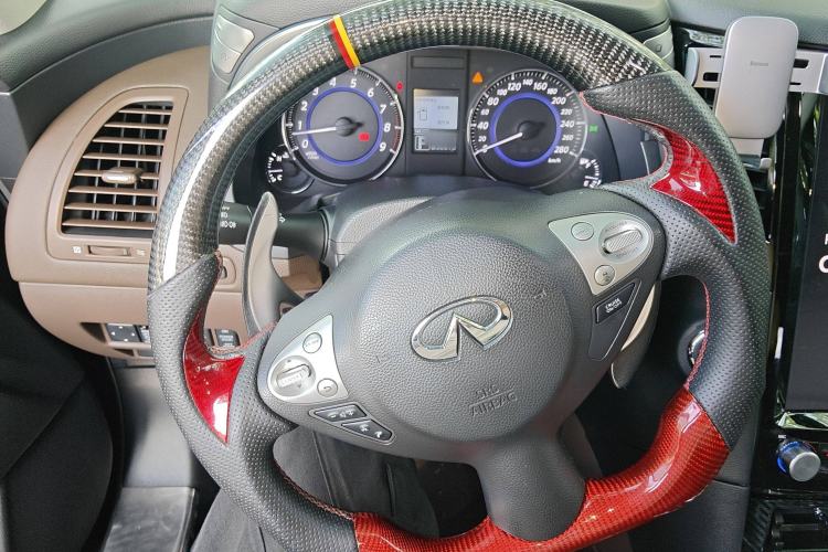 Used Infiniti QX70 2013 3.7L Supreme Edition Steering Wheel