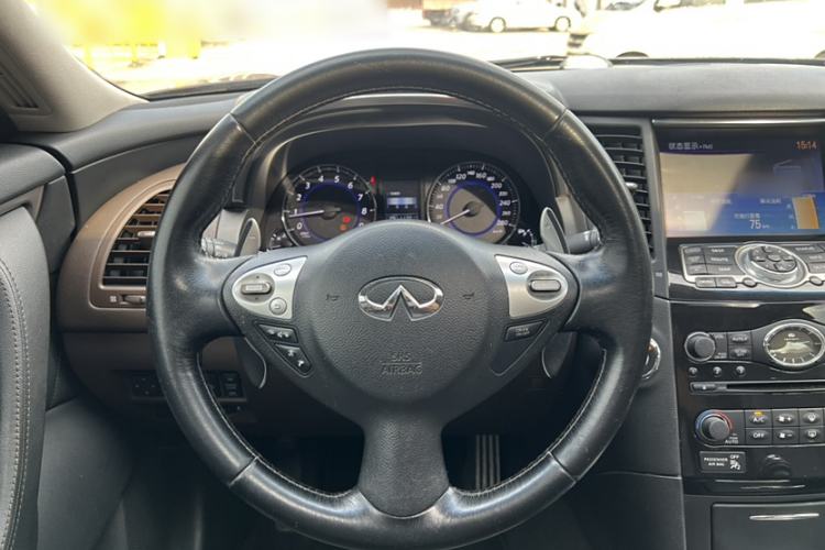 Used Infiniti QX70 2013 3.7L Standard Edition Steering Wheel