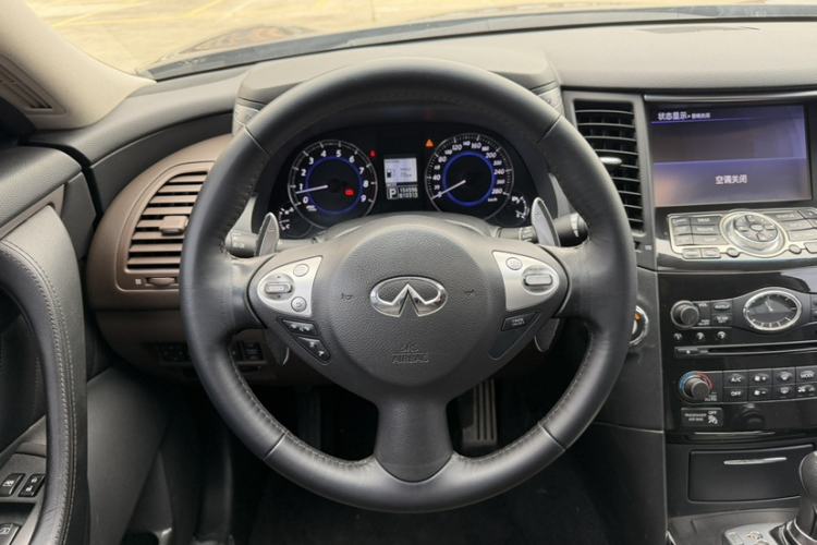 Used Infiniti QX70 2013 3.7L Standard Edition Steering Wheel