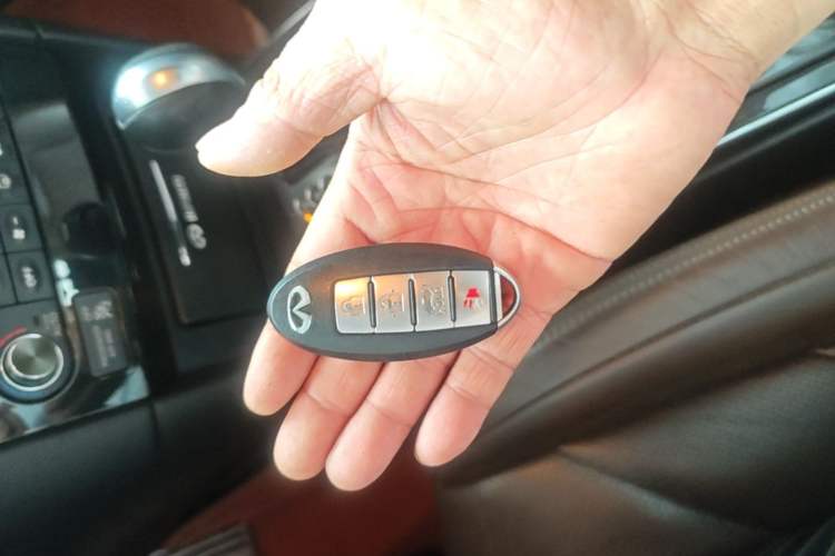 Used Infiniti QX70 2013 3.7L Supreme Edition Vehicle Key