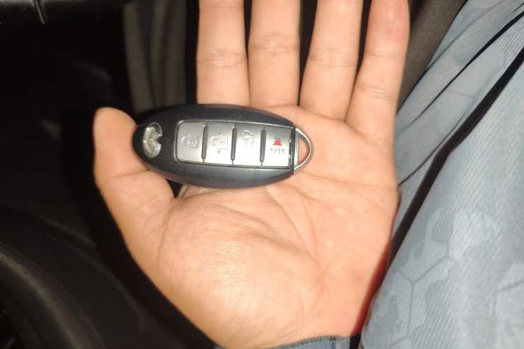Used Infiniti QX70 2013 3.7L Standard Edition Vehicle Key