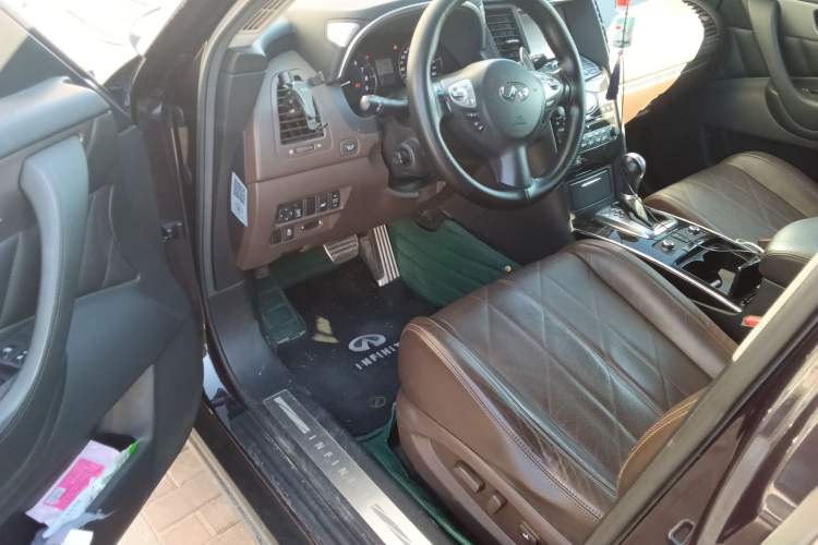 Used Infiniti QX70 2013 3.7L Standard Edition Driver Seat