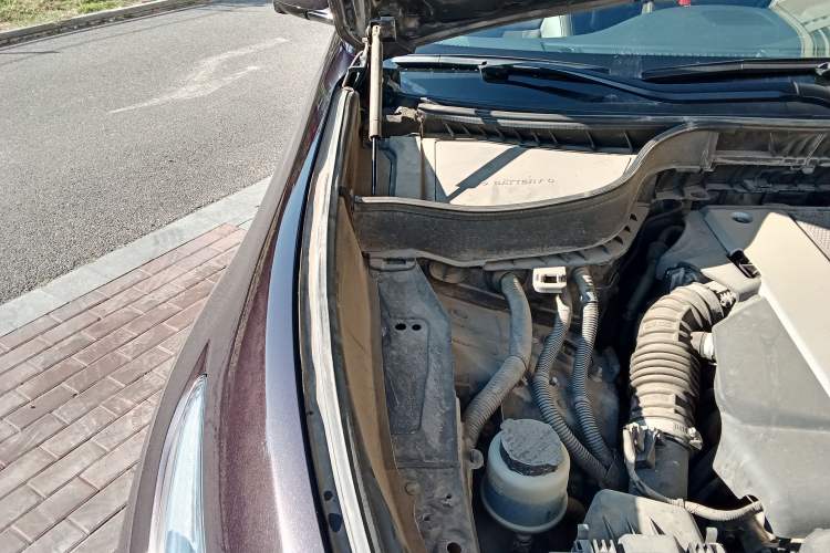 Used Infiniti QX70 2013 3.7L Standard Edition Engine Bay Right