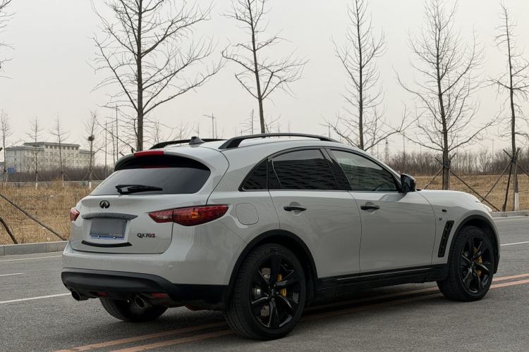 Used Infiniti QX70 2013 3.7L Standard Edition Exterior 6