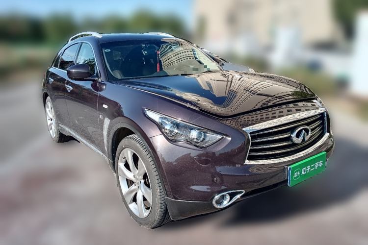 Used Infiniti QX70 2013 3.7L Standard Edition Front Right 45 Deg