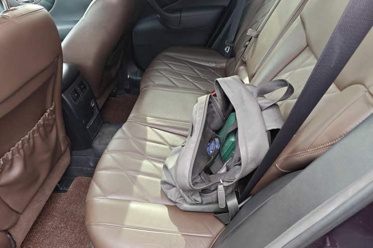 Used Infiniti QX70 2013 3.7L Standard Edition Interior 4