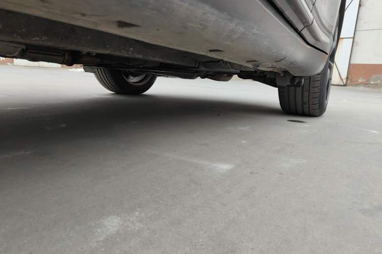 Used Infiniti QX70 2013 3.7L Standard Edition Chassis Front Left