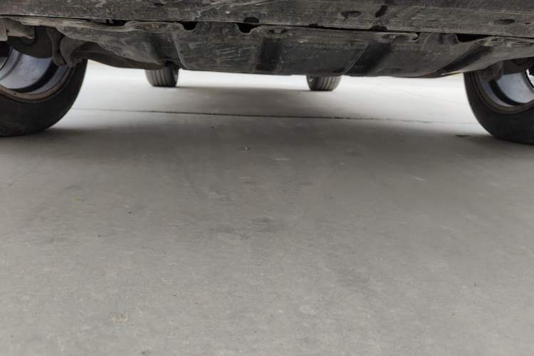 Used Infiniti QX70 2013 3.7L Standard Edition Chassis Front