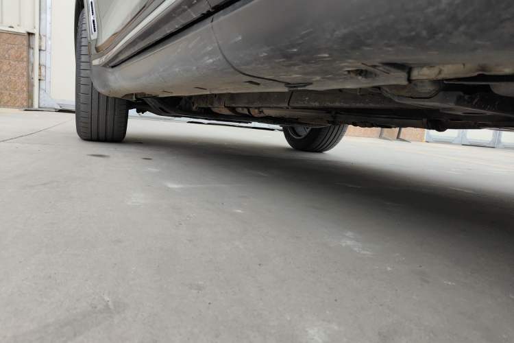 Used Infiniti QX70 2013 3.7L Standard Edition Chassis Rear Left