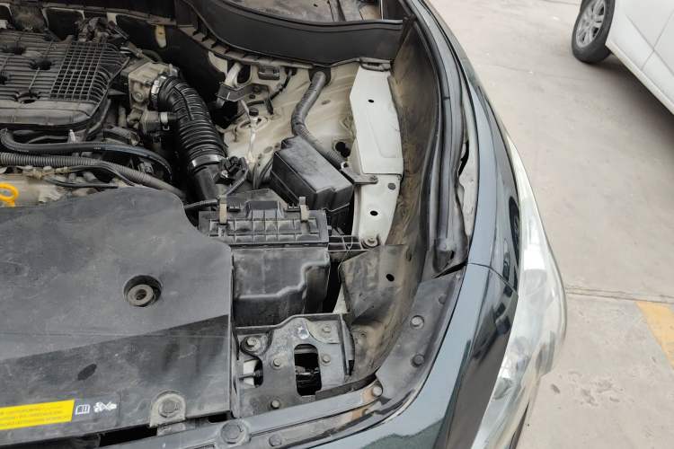 Used Infiniti QX70 2013 3.7L Standard Edition Engine Bay Left