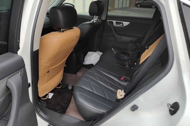 Used Infiniti QX70 2013 3.7L Standard Edition Left Rear Seat