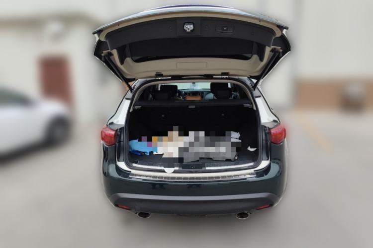 Used Infiniti QX70 2013 3.7L Standard Edition Trunk
