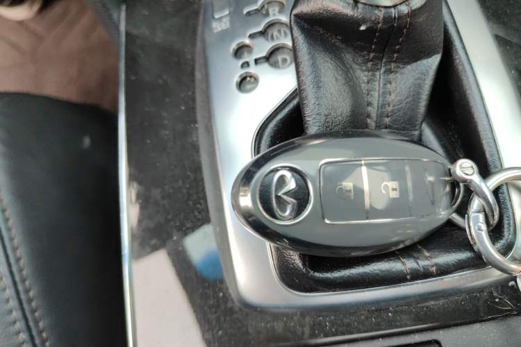 Used Infiniti QX70 2013 3.7L Standard Edition Vehicle Key
