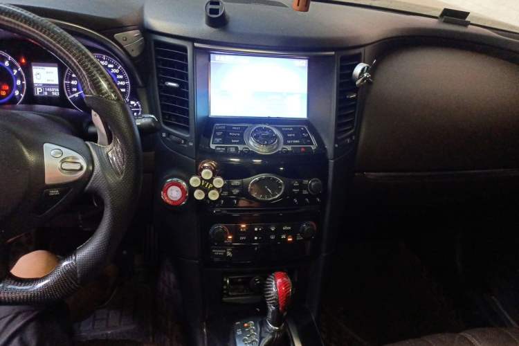 Used Infiniti QX70 2013 3.7L Standard Edition Audio And AC Panel