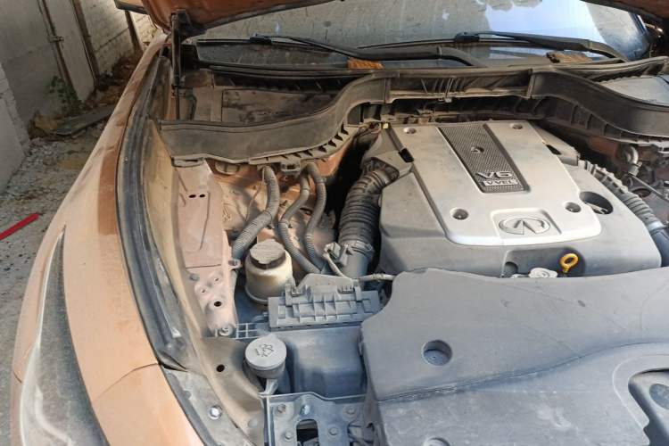 Used Infiniti QX70 2013 3.7L Standard Edition Engine Bay Right