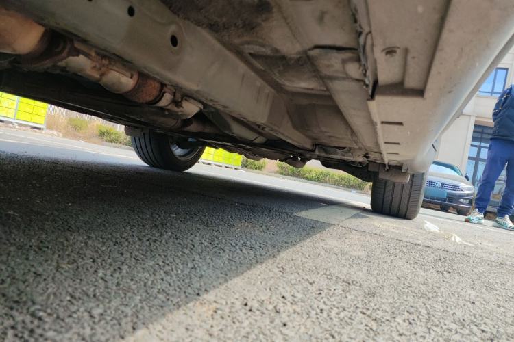 Used Infiniti QX70 2013 3.7L Standard Edition Chassis Front Left