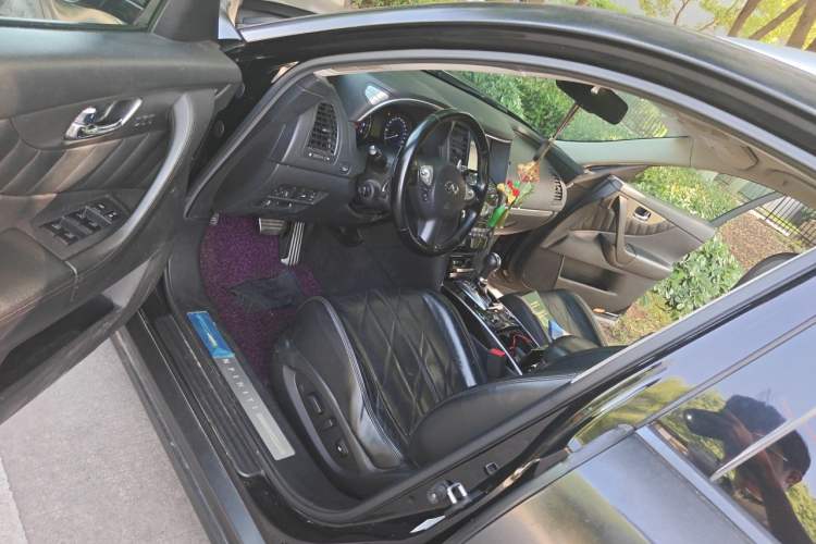 Used Infiniti QX70 2013 3.7L Standard Edition Driver Seat