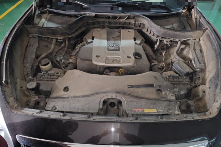 Used Infiniti QX70 2013 3.7L Supreme Edition Engine Bay