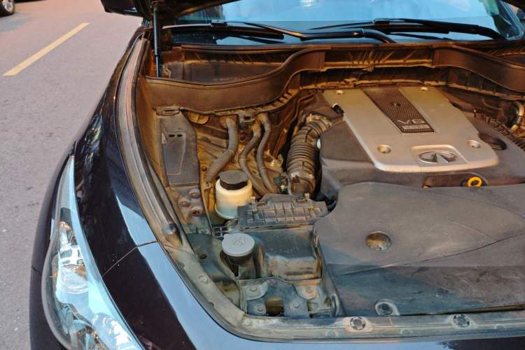 Used Infiniti QX70 2013 3.7L Standard Edition Engine Bay Right