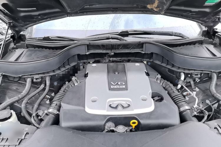 Used Infiniti QX70 2013 3.7L Standard Edition Engine Bay