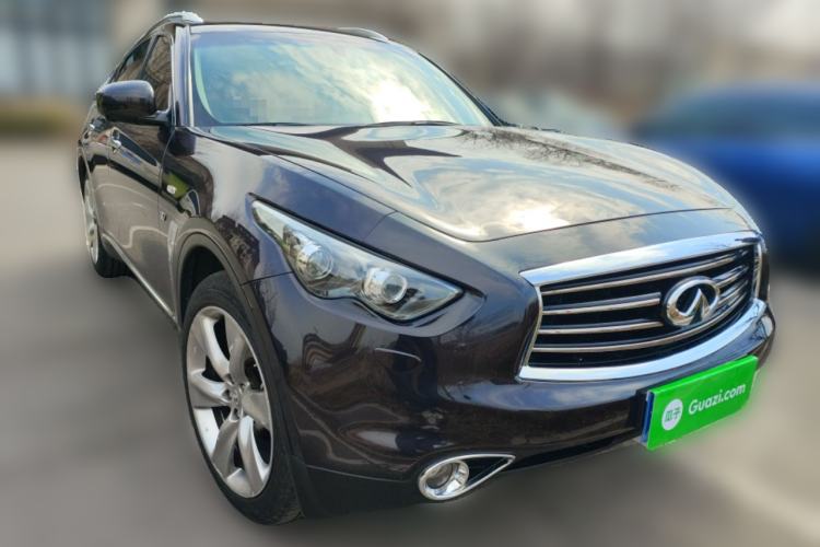 Used Infiniti QX70 2013 3.7L Standard Edition Front Right 45 Deg