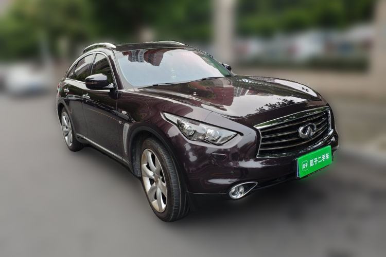 Used Infiniti QX70 2013 3.7L Standard Edition Front Right 45 Deg
